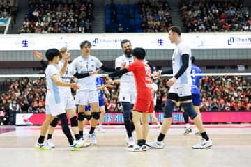 サントリーが2/14、15開催のHGでPINK COURT DAYを開催！