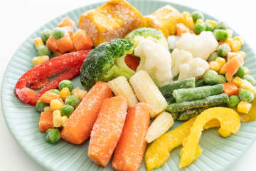 冷凍してはいけない『食材』選　適していない理由とおすすめの保存方法