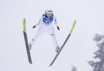 丸山希は8位、高梨沙羅11位　W杯ジャンプ女子第14戦