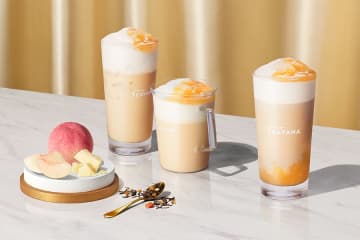 「桃は反則…」と喜びの声続出、スタバティー冬の新作は口どけふんわりな2種