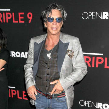 ミッキー・ローク、勝手に作られた「家賃支援」GoFundMeに激怒