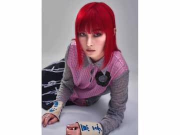 a子、新曲「Turn It Up」1/21配信リリース！ TVアニメ『ダーウィン事変』ED