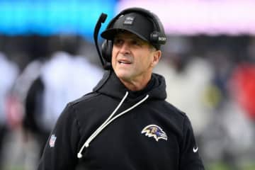 レイブンズが就任18年目にプレーオフ進出を逃したハーボーHCを解任