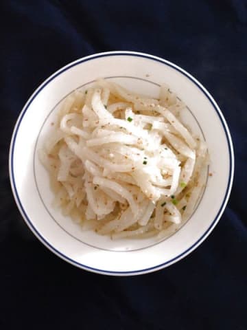 大根ナムル（大根ナムル・무나물）