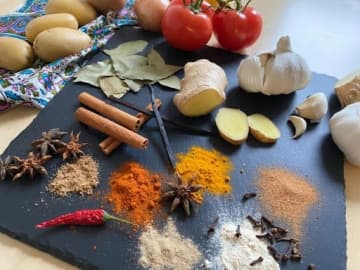 この頭痛やめまいは「更年期？それとも他の病気？」見分ける方法と、対処法は