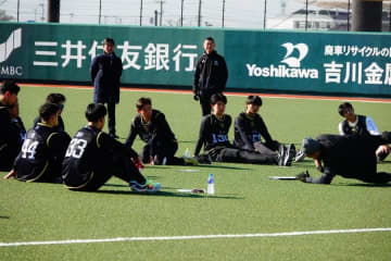 異例のドラ1不在…鷹の新人合同自主トレがスタート　佐々木麟太郎の入団は未定、計12人が始動