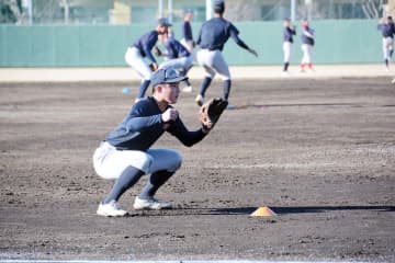 横浜高野球部が初練習、エース織田「去年より強い気持ち」