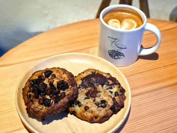 原宿・表参道・外苑前で話題のスイーツが味わえる店4選！ 行列のできるベイクカフェから老舗和菓子店まで～黒猫スイーツ散歩 原宿表参道編まとめ5～