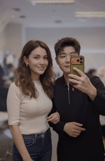 SUPER JUNIOR シンドン、美女との2ショットを公開…その正体とは？