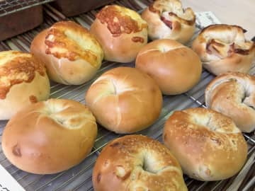 ひばりヶ丘『ブーランジェリー・ビアリッツ』のもっちりベーグルはパン激戦区でも支持される誠実なおいしさ