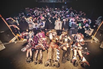 【ライブレポート】絶望キネマ始動。悲劇と喜劇が交錯していく絶望クリスマス