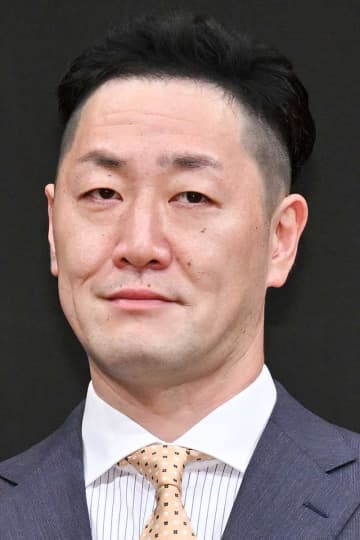 インポッシブル・えいじ、『有吉の壁』で結婚をサプライズ発表　有吉弘行から“バツ”で祝福