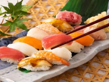 【食べ放題ニュース】生帆立、本ずわい蟹、いくらを爆食！「上にぎり寿司の食べ放題」人気店でやってるよ～!!