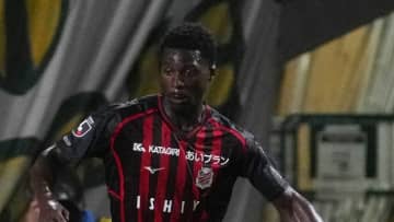 バカヨコ、J2札幌残留へ！一部契約内容判明も。サンチェス退団の一方で…