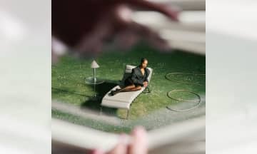 エラ・メイの新作アルバム『Do You Still Love Me?』が2月6日発売決定