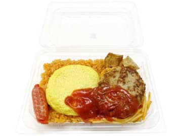 ケチャップライス、ハンバーグ、オムレツ、赤ウインナー、フライドポテト、ナポリタンをフードパックに詰めて税込516円! セブン‐イレブンが「洋風パック弁当 ハンバーグ＆オムレツ」を発売