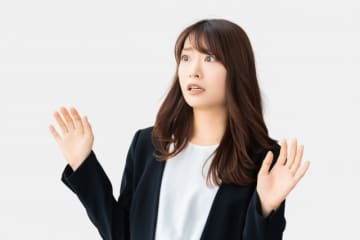 「正解書いといて」勉強会のテストを部下に丸投げするトップ　さっさと立ち去る姿に「やっぱダメだな」と呆れる女性