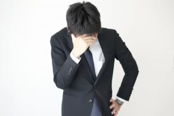 輸入車ディーラーで「この店は客を差別するのか！」300万の中古車オーナーが1000万の新車客との待遇差に猛クレーム