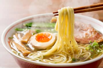 「私はカップ麺、夫たちはステーキ？」義実家に“奉公”へ。ボロボロで帰宅した私を待っていた『絶望の光景』