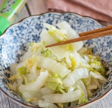 【白菜にもこの調味料が合うんですよ】市販の漬物には戻れない！？料亭レベルの簡単浅漬けレシピ