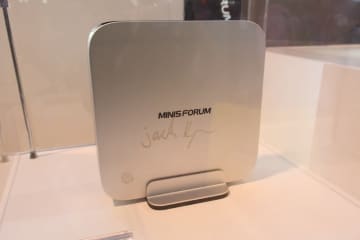 MINISFORUM、Ryzen AI 9 HX 470搭載ミニPC「AI X1 Pro-470」