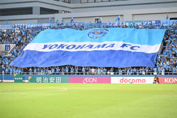 トップ内定→1か月後に異例の海外移籍へ　J未デビューも…横浜FCの18歳DF佃颯太がチーム離脱