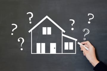 NISAで貯めた「500万円」で、住宅ローンを“一括返済”したい！ 10年後に「300万円の差」になるそうですが、運用を続けると“どれだけ得”ですか？ 残るお金をシミュレーション