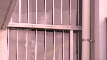 【速報】住宅内で血だらけの男性遺体発見…住民の知人訪問も応答無くテレビの音だけ　東京・大田区