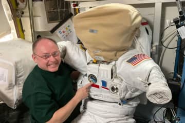 NASA、1月8日のISS船外活動を延期–宇宙飛行士の健康状態に問題か