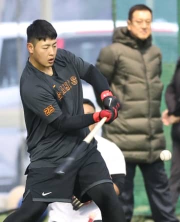 【ブルージェイズ】岡本和真が自己紹介　愛称は原辰徳氏が由来“ビッグベイビー”から1年→大人になり“若大将”へ　好きな食べ物「焼き肉、ステーキ、オムライス、ホットドッグ、ハンバーガーが好きです」とアピール