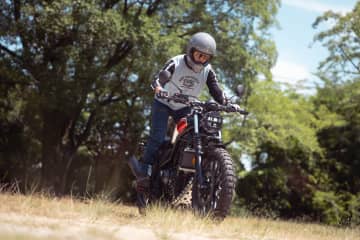 唯一無二のCL250カスタム　ダートフリークが魅せるスクランブラーの新境地