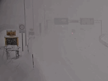 【道央道/札樽道】石狩管内で吹雪 通行止め解除には時間がかかる見込み（8日21:10現在）