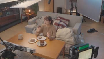 今田美桜がドーナツを頬張りとろけ顔