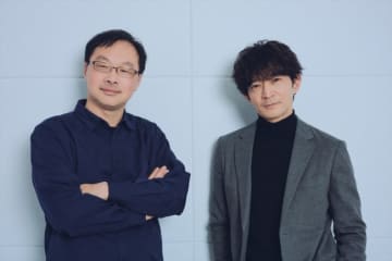 津田健次郎がアイドル事務所社長役を熱演　深田晃司監督「声だけで十分に圧に」　映画『恋愛裁判』対談映像解禁