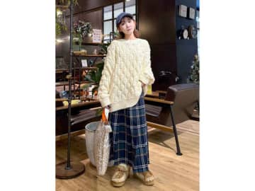 「チェックスカート」どう着る？【niko and ...】大人に似合う「サマ見えコーデ」