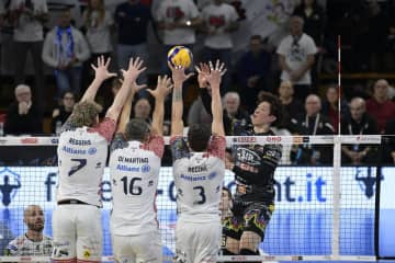 ペルージャがミラノに勝利！ 日本人選手の直接対決は叶わず【セリエA男子】