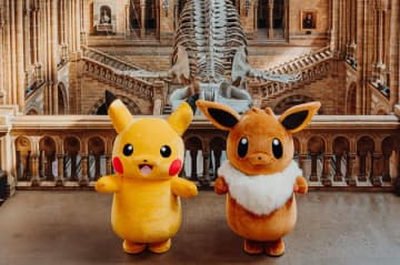 ポケモンとロンドン自然史博物館のコラボグッズがおしゃれすぎる。限定カードも公開　入手方法は？