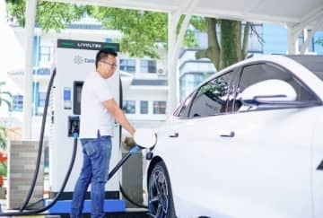 【インドネシア】年末年始のＥＶ充電所利用、消費電力５倍に［公益］