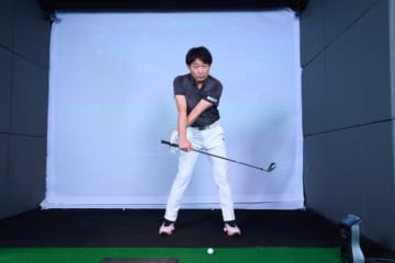 正しいハンドファーストを身につけて振り遅れをなくそう！アイアン上達レッスン