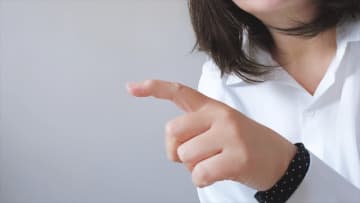 上司に「君はすぐ文句を言う」と非難された女性、「あなたが私を配属したんですよ」と反撃