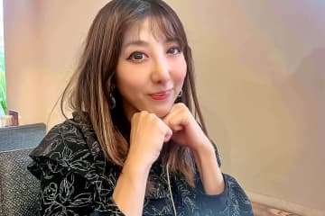 デスマッチのカリスマと年齢を言い訳にしない51歳の60分戦。“占い師レスラー”チェリーが読む2026年は？