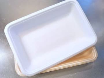 かさばる食品トレーを〈5秒でぺったんこ〉にする裏ワザ！なーんだ、こんな簡単ことで良かったのね♪