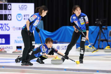 ロコ・ソラーレに「ダメでしょ！」　異例の注意に元五輪選手が持論「新ルール関連だとは…」