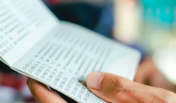 中学生の娘のために、祖父母が毎年「お祝い」として“20万円”を振り込んでくれます。税金面が心配ですが、どこまでが“普通のお祝い”でどこからが“贈与”になるのでしょうか？