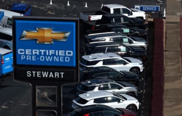 米GM、9千億円の費用計上　EV需要減速で投資見直し