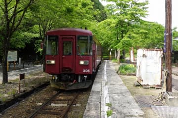 長良川鉄道、当面は全線存続。一部廃止議論は先送り、活性化後に再検討へ