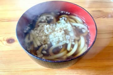 冷凍うどんのめんつゆ“卒業”　たった3分で作れる「かけうどん」が店レベル