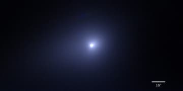 すばる望遠鏡が観測した地球最接近目前の恒星間天体「3I/ATLAS」