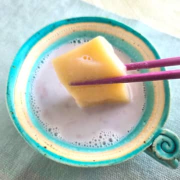 【餅と牛乳で5分】レンジで簡単！「とろ〜りミルクあん餅」鍋いらずレシピ