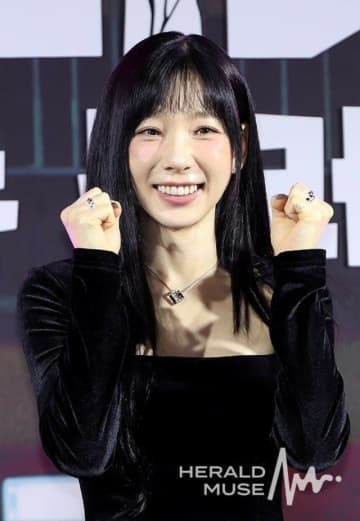 【公式】「少女時代」テヨン、SMエンタと再契約を締結…19年の同行を継続「信頼を確認」